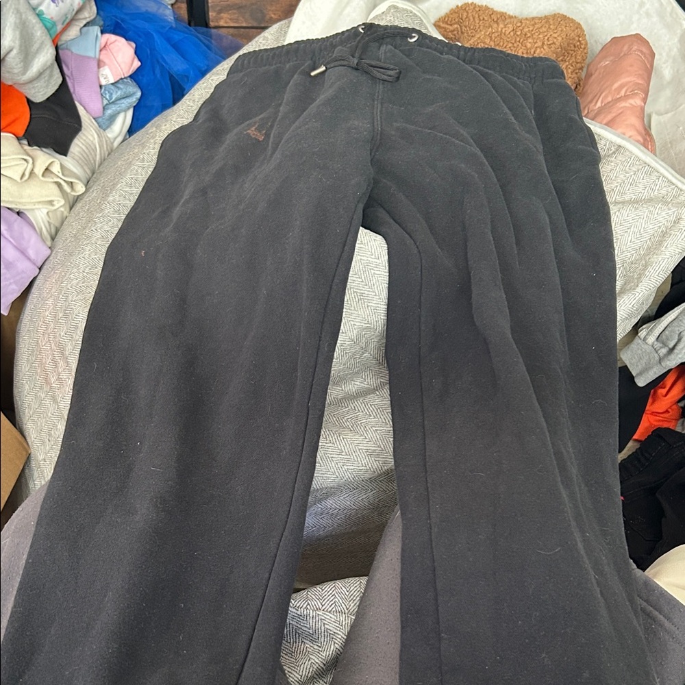 Black Sweatpants with Relaxed Fit and Tapered Legs